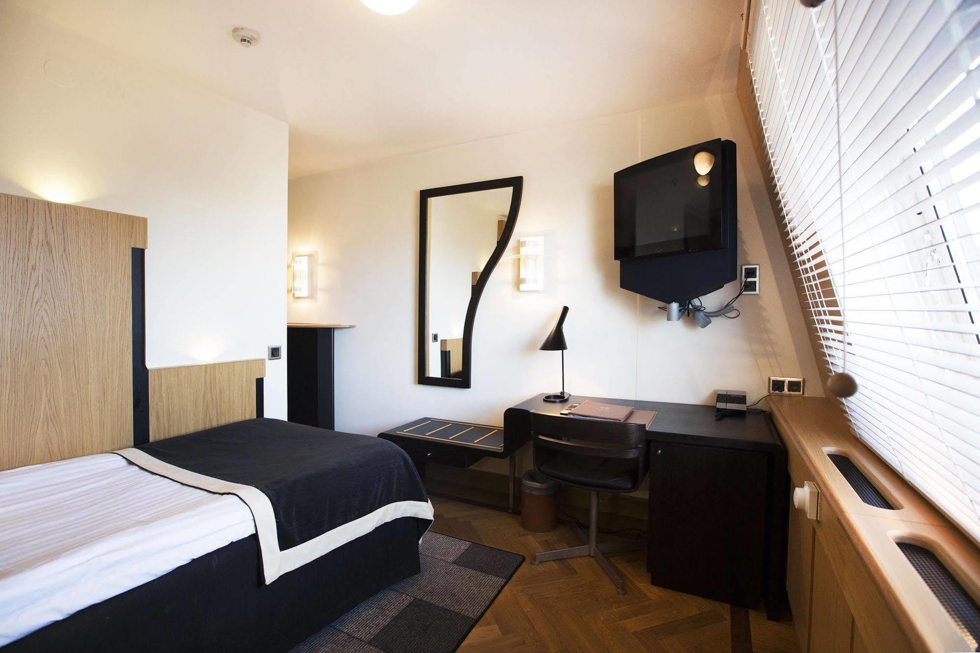 Hotel Lundia Exteriér fotografie